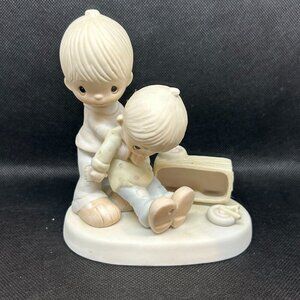 No mark Precious Moments “Love Lifted Me" figurine